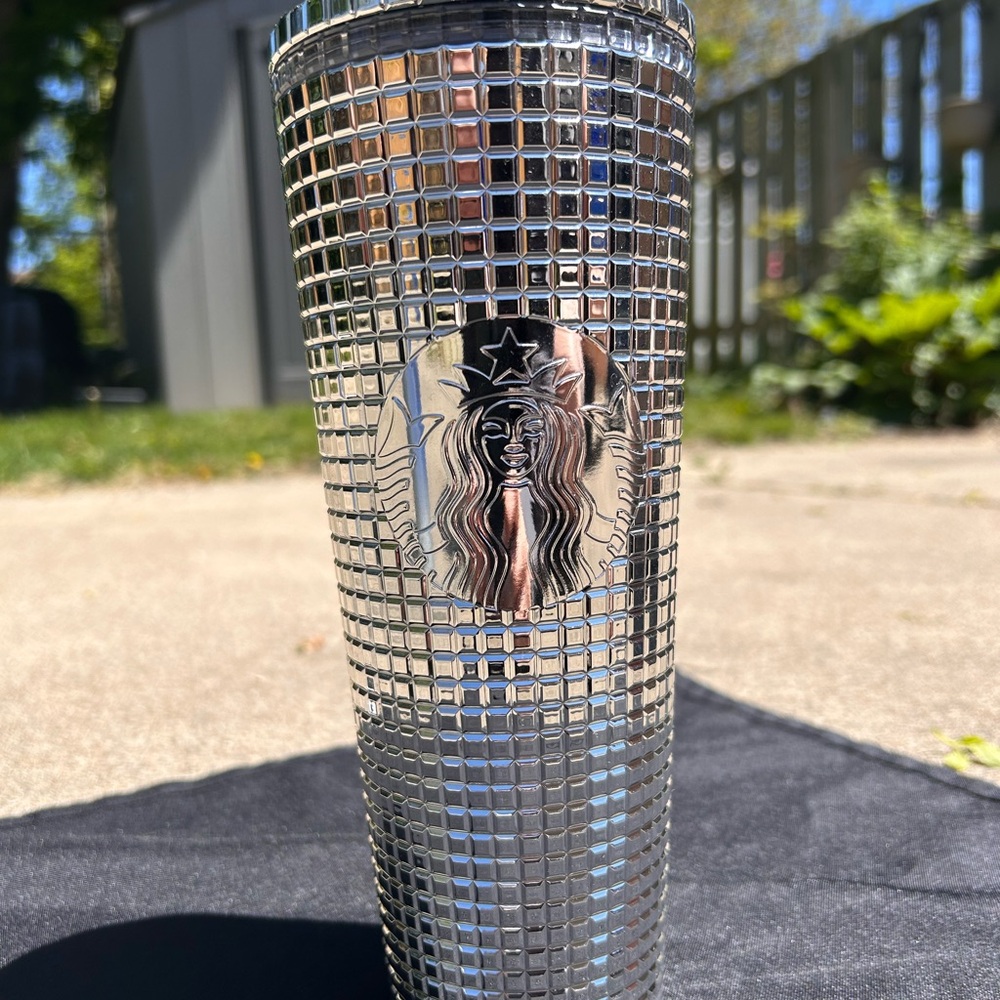 Starbuck holiday 2020 Silver Grid Tumbler